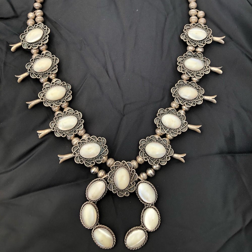 BEAUTIFUL 925 STERLING SILVER NECKLACE WITH PEARL